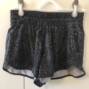 lululemon tracker shorts size 8